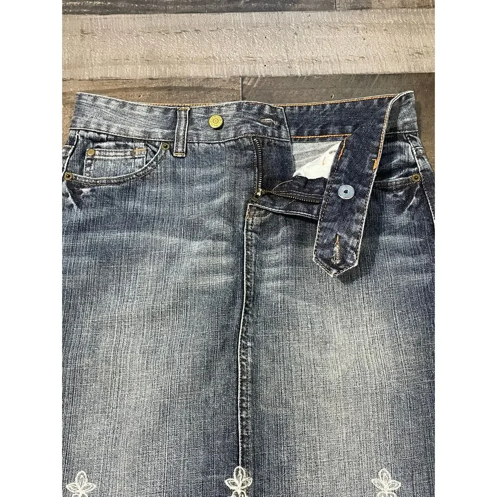Women’s The Limited Vintage Denim Pencil Skirt Silver Metallic Lace Trim Size 2